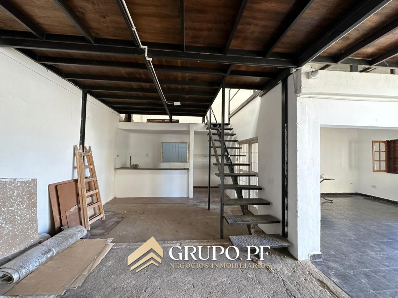 CASA + GALPON- IDEAL DEPOSITO!