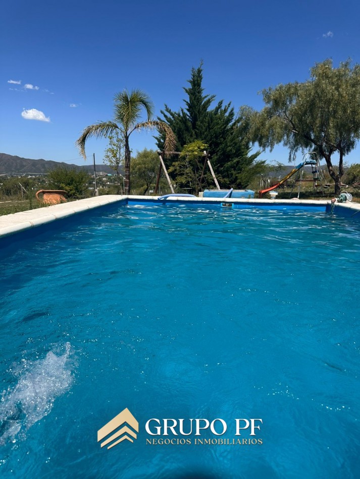 Casa 2 dormitorios, VILLA PARQUE SIQUIMAN. Hermoso parque y pileta