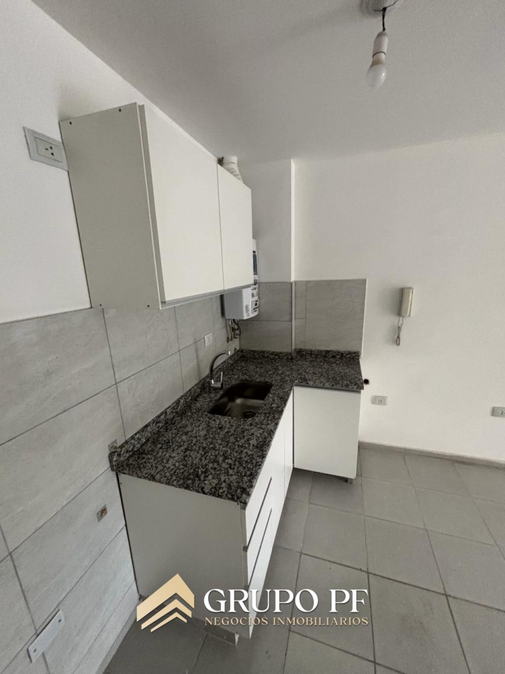 DEPARTAMENTO A ESTRENAR CON COCHERA