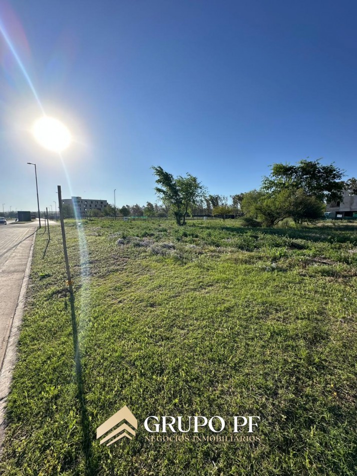 LOTE ESQUINA NUEVO MALAGUEÑO