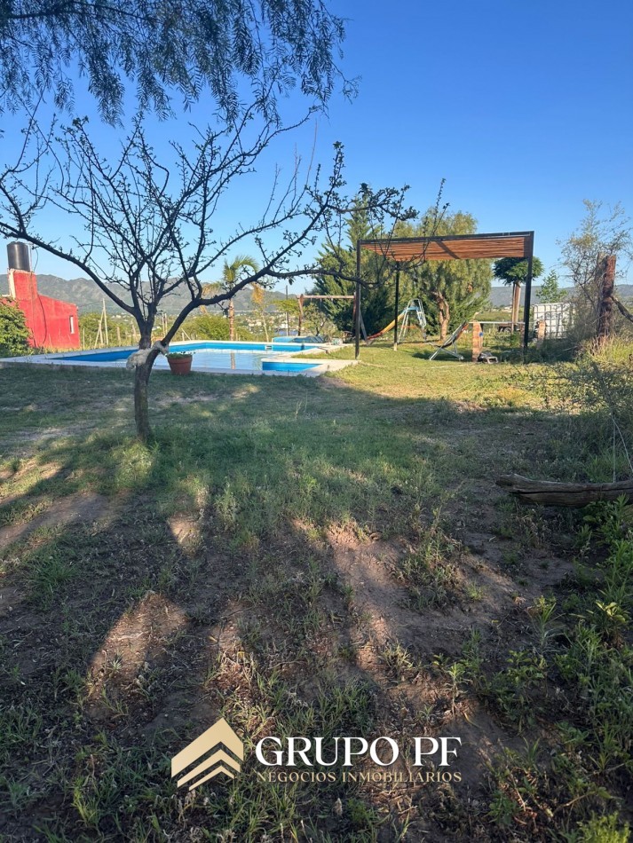 Casa 2 dormitorios, VILLA PARQUE SIQUIMAN. Hermoso parque y pileta
