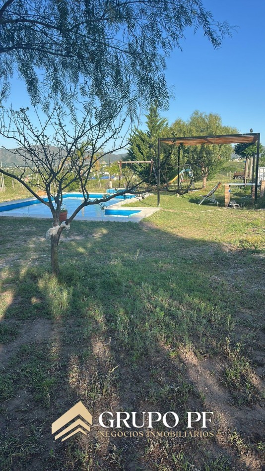 Casa 2 dormitorios, VILLA PARQUE SIQUIMAN. Hermoso parque y pileta