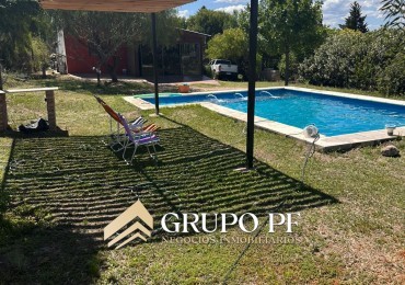 Casa 2 dormitorios, VILLA PARQUE SIQUIMAN. Hermoso parque y pileta